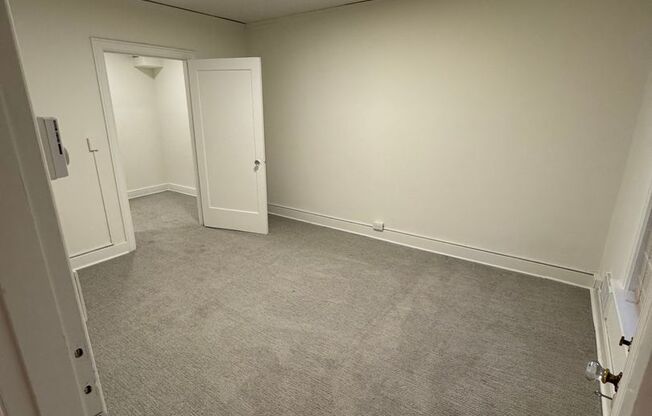 1 bed, 1 bath, 425 sqft, $1,646, Unit 219