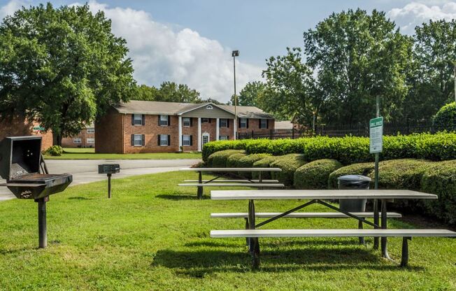 Waterford Square Apartments Grilling area in Huntsville, AL