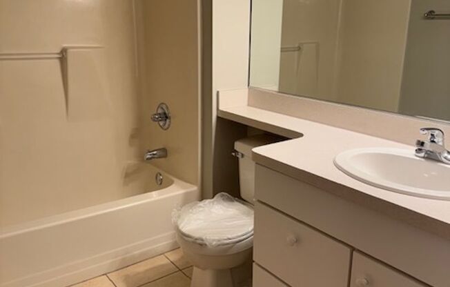 1 bed, 1 bath, 778 sqft, $1,349, Unit 411