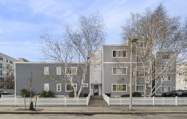 2 beds, 2 baths, 1,060 sqft, $3,700, Unit 106
