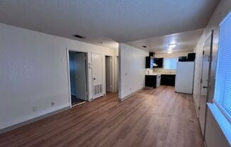 1 bed, 1 bath, $1,000, Unit 1926 K St