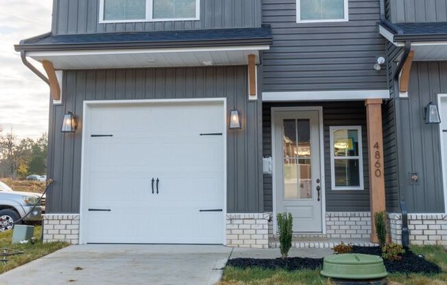 Brand New 3 Bedroom, 2.5 Bath 2-story townhome