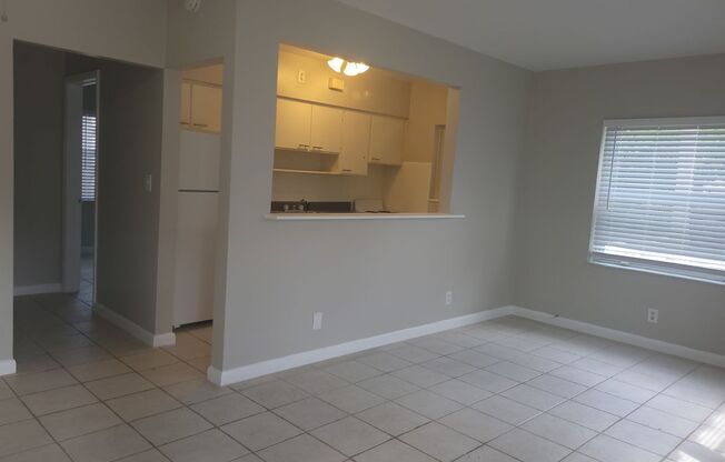 1 bed, 1 bath, 850 sqft, $1,700