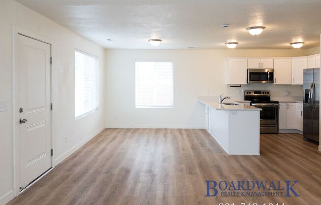 3 beds, 1 bath, 1,250 sqft, $1,375, Unit 328 E Main St #8