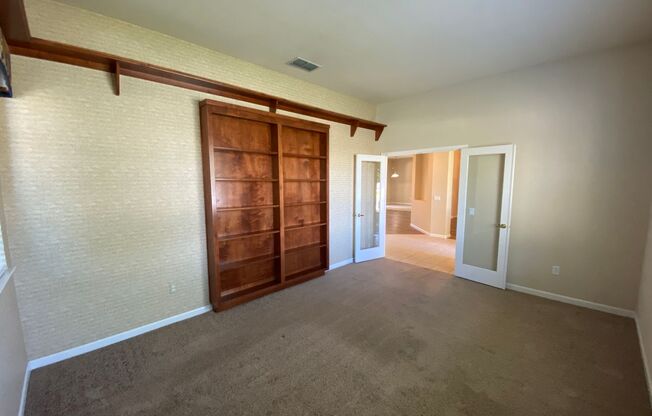 Beautiful 55+ Home in Heritage Lakeside