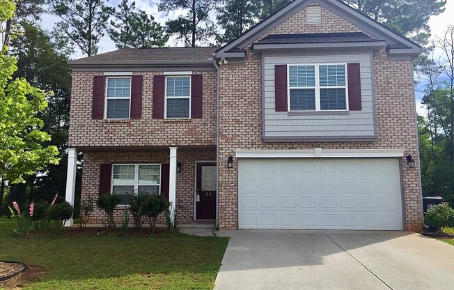 Beautiful 3 bedroom home in Anderson !! Available for a immediate Move in!!