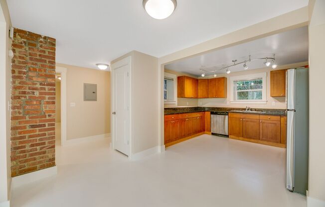 Amazing 4-Bedroom Daylight Basement in Well-Maintained Triplex!
