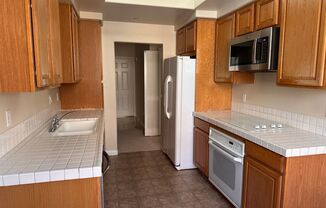 1 bed, 1 bath, $2,595, Unit # 413