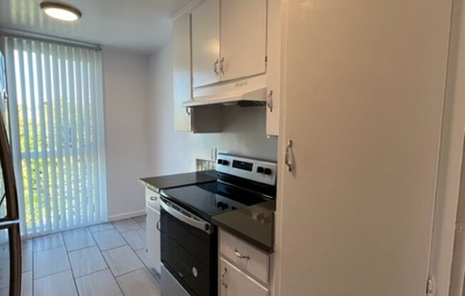 1 bed, 1 bath, 785 sqft, $1,895, Unit 6150-302