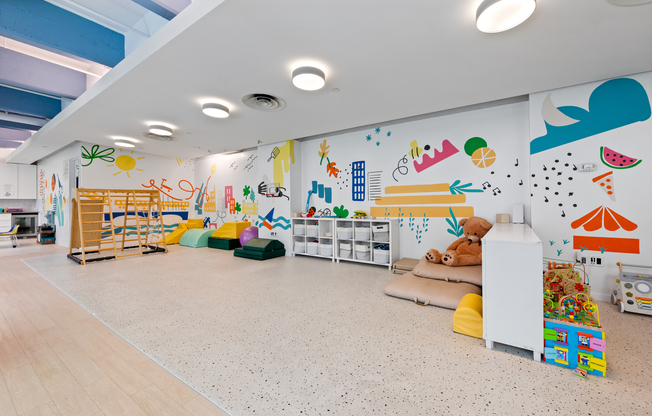 1 bed, 1 bath, 798 sqft, $5,600, Unit C107