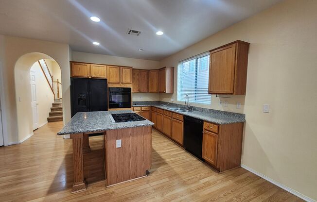 Beautiful open floor plan in Gated Summerlin Community