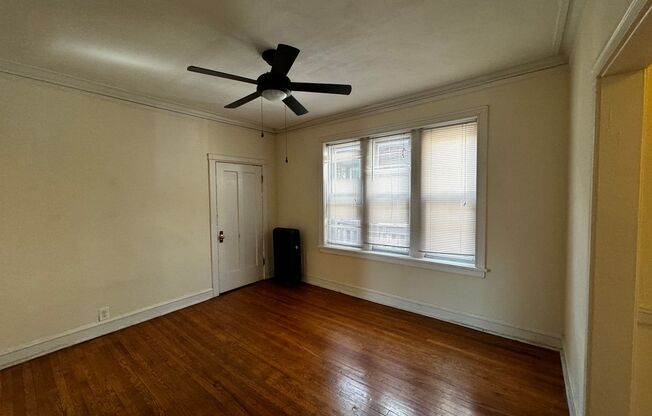 2 beds, 1 bath, $1,700, Unit 6422 #3