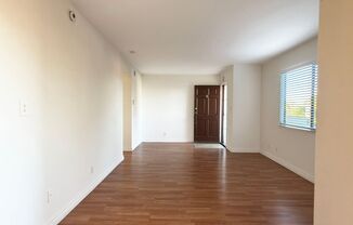 **4029 E 7th St #D Long Beach** Upstairs 2 bedroom 2 bath ** 2 Weeks Free OAC**