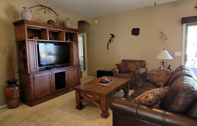 FURNISHED Single Family Home-RATE DISPLAYED IS FOR WINTER SEASON