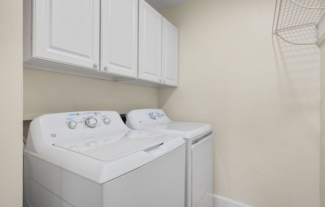 2 beds, 2 baths, $1,850, Unit 304