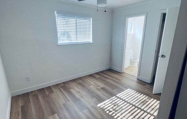 111-113 6th St NEW
