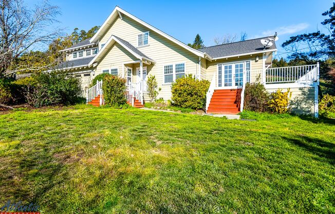 Beautiful & Spacious Corralitos Home