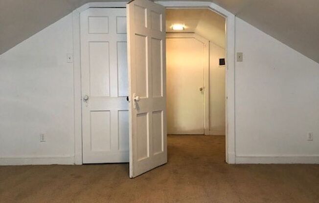 3 beds, 2 baths, 1,852 sqft, $1,750, Unit 148