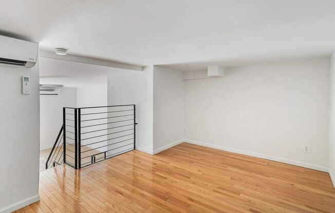 1 bed, 1 bath, $5,250, Unit 5B