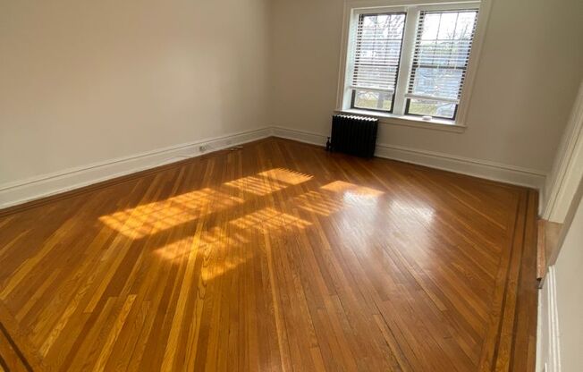 Studio, 1 bath, 435 sqft, $1,777, Unit C09