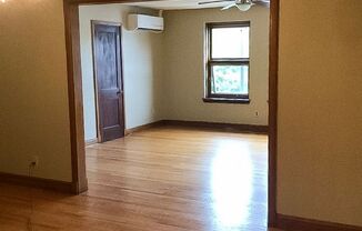 2 beds, 1 bath, $1,000