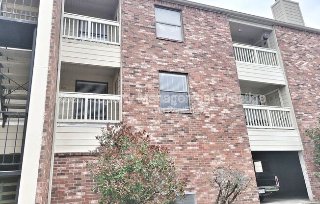 2501 Gulf Freeway unit #16