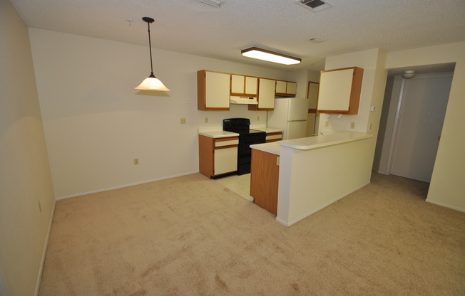 ALTAMONTE SPRINGS: 2 bed/2 bath - The Landings