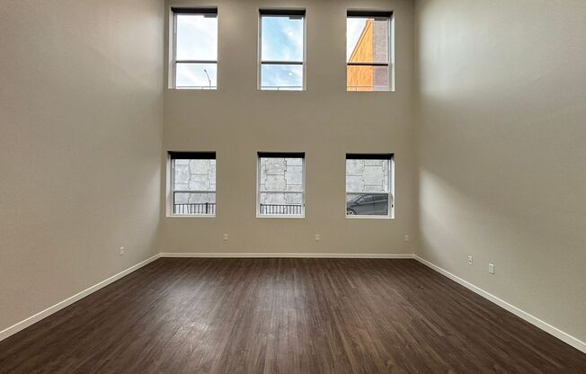 1 bed, 1.5 baths, 941 sqft, $1,695, Unit 224 - L1085 LOFT