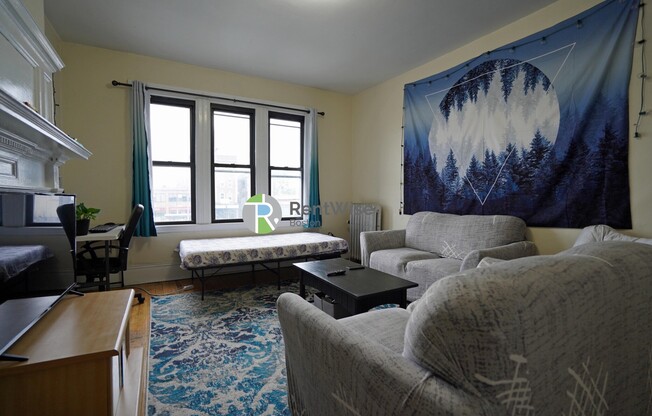 1212 COMMONWEALTH AVE