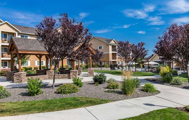 walking path through Quail Springs Apartments