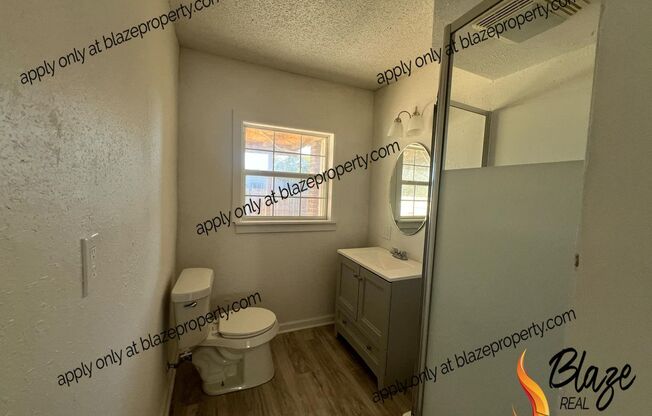 2 beds, 1 bath, 900 sqft, $975, Unit 527-B