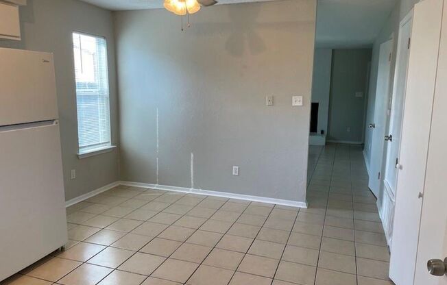 8401 COLONY LOOP DR
