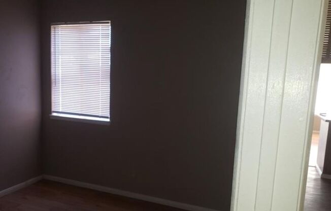 MULTI PLEX, 4 UNITS!