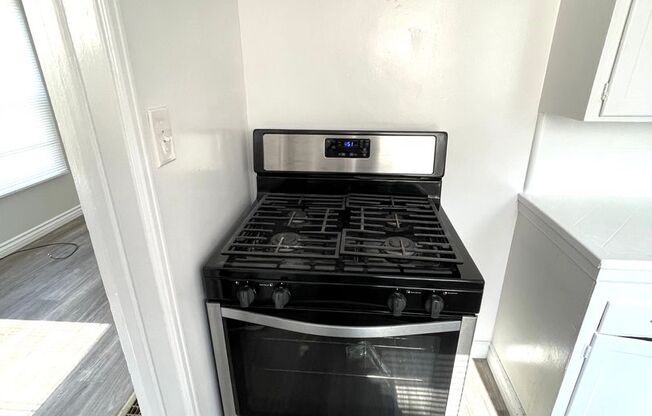 Studio, 1 bath, $1,795, Unit Unit 4