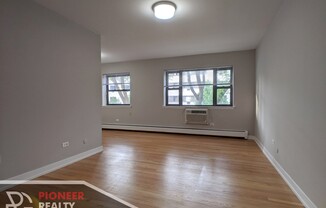 525 W Oakdale Ave