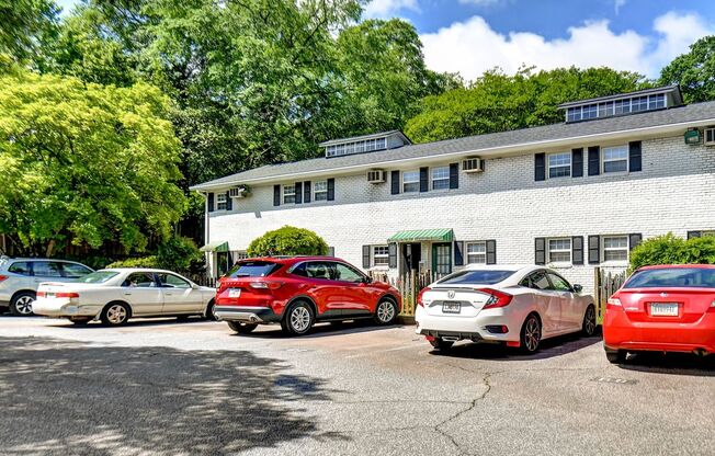 SeVille Apt.-Located Near UGA North Campus!