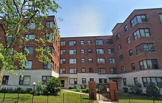 Newly Remodeled 1 bed 1 bathroom apartment in South Shore