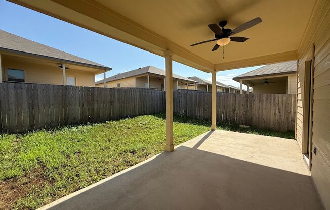 Great Duplex, no carpet, move-in ready