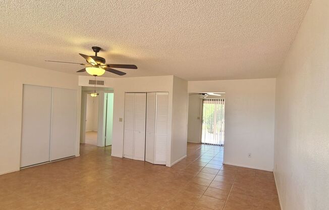 2 Bed 1 Bath Spacious Gold Canyon Apartment