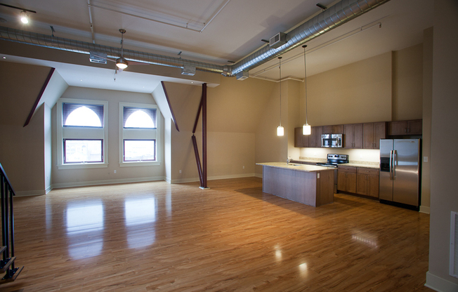 5th Avenue School Lofts