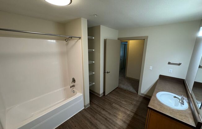 1st Street Apartments (1SA)
