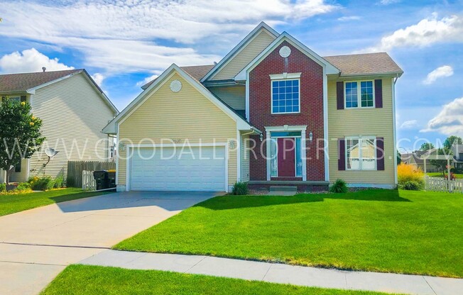 5 Bedroom with over 3200 Sqft. in Waukee School District