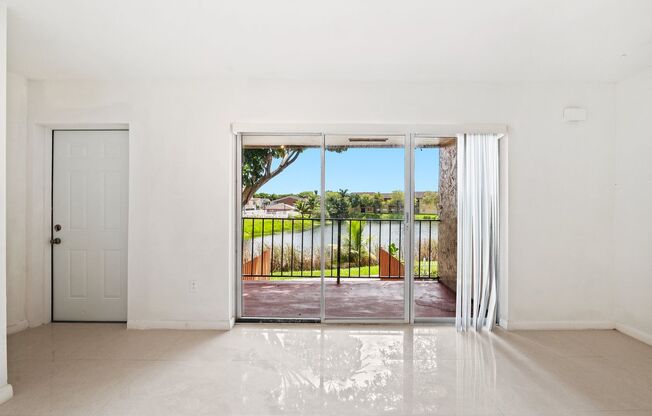 Peaceful corner unit 2 Bed 2 bath overlooking beautiful lake