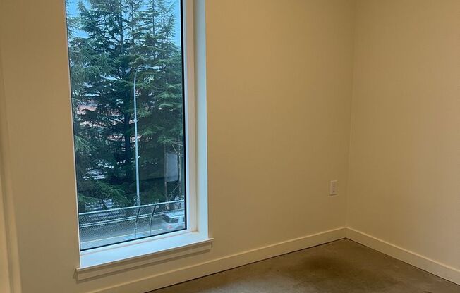2 beds, 1 bath, 660 sqft, $2,895, Unit 210