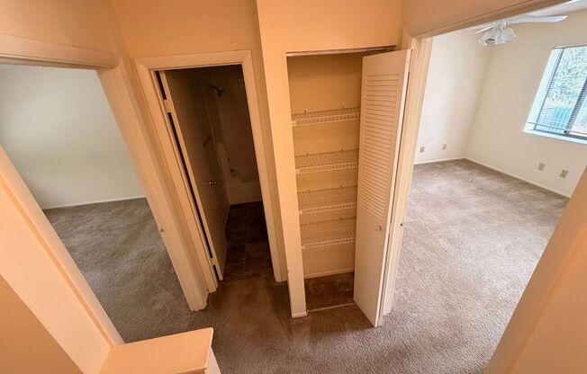 2 beds, 1.5 baths, 1,050 sqft, $1,150, Unit #57