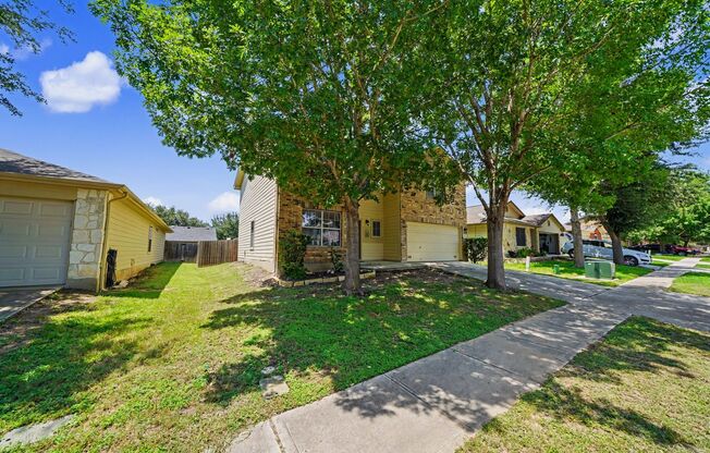 Spacious Cibolo Home Near Steele High School - Realtor Commission: $500