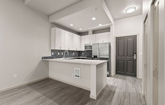 1 bed, 1 bath, 685 sqft, $2,450, Unit 311