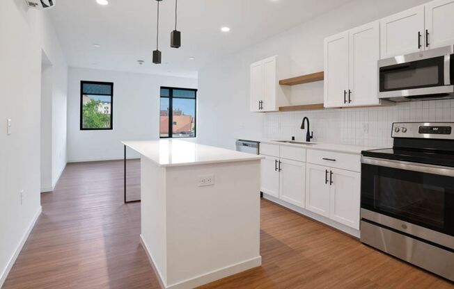 1 bed, 1 bath, 629 sqft, $1,600, Unit 213