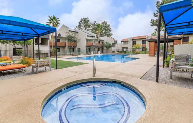 Pet-Friendly Apartments in Tempe – Sono Tempe – resort style swimming pool spa area