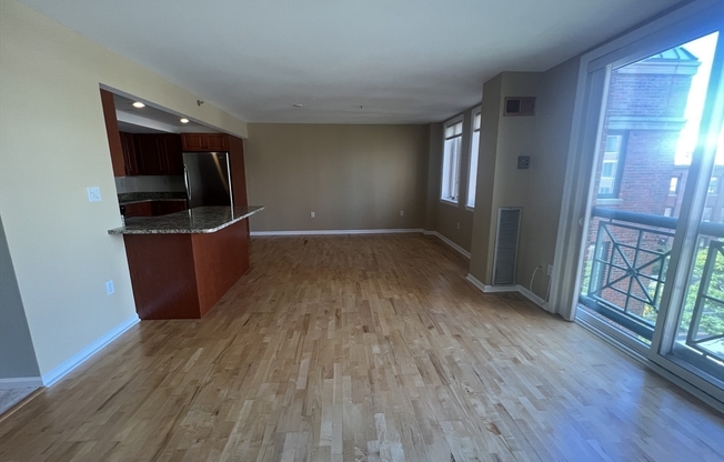 1 bed, 1 bath, 854 sqft, $3,375, Unit 428